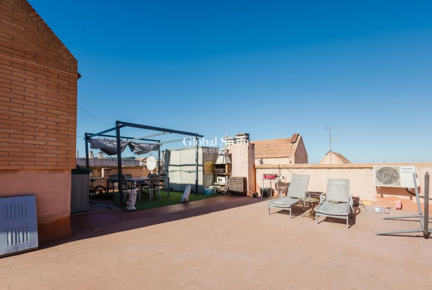 Revente - APPARTEMENT -
SAN MIGUEL DE SALINAS - Inland