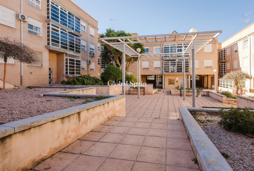 Revente - APPARTEMENT -
SAN MIGUEL DE SALINAS - Inland