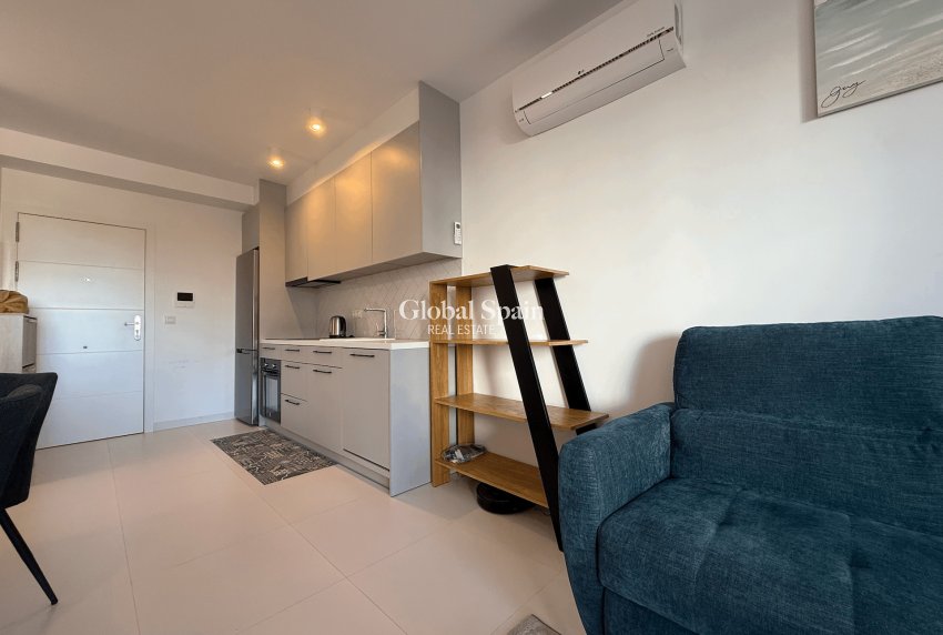 Revente - APPARTEMENT -
SAN MIGUEL DE SALINAS - Inland