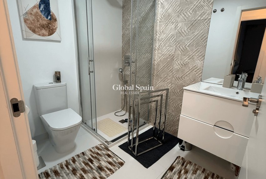 Revente - APPARTEMENT -
SAN MIGUEL DE SALINAS - Inland