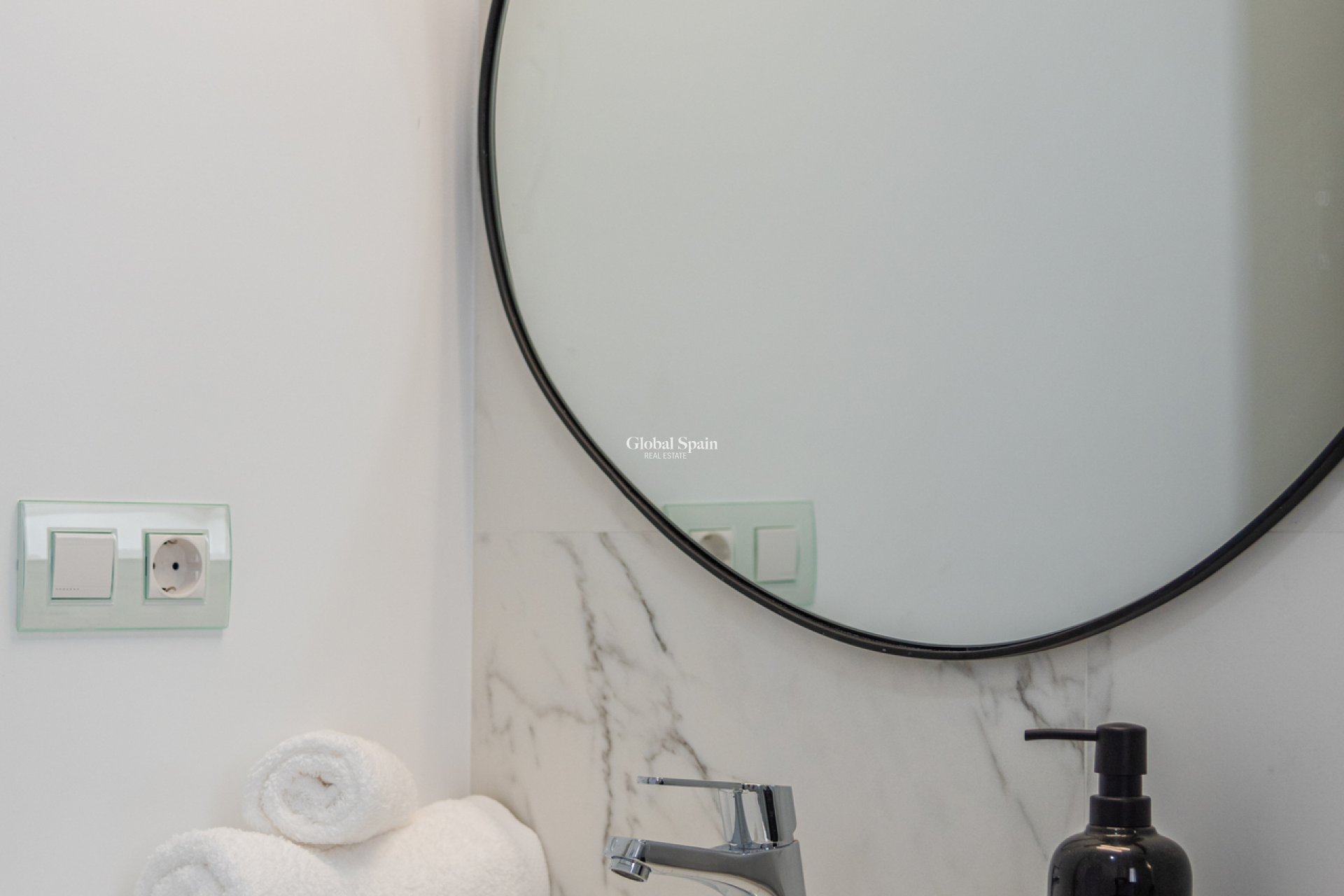 Revente - APPARTEMENT -
SAN MIGUEL DE SALINAS - Inland