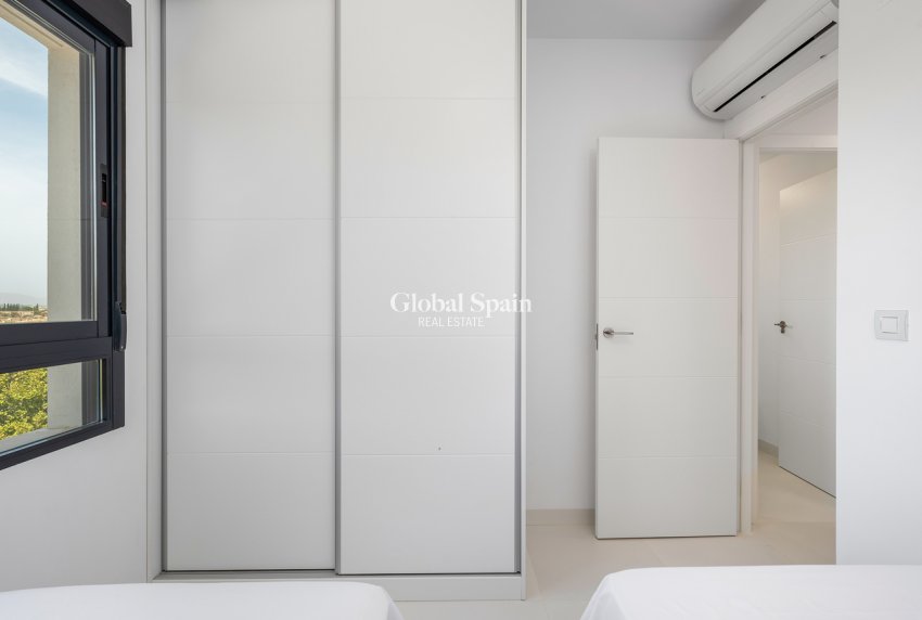 Revente - APPARTEMENT -
SAN MIGUEL DE SALINAS - Inland