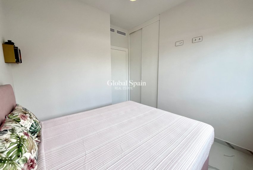 Revente - APPARTEMENT -
SAN MIGUEL DE SALINAS - Inland