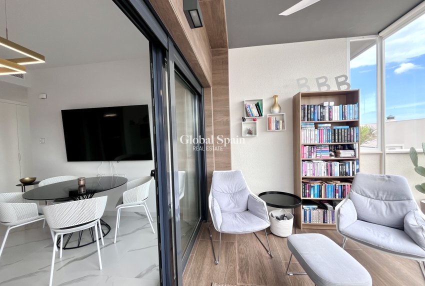 Revente - APPARTEMENT -
SAN MIGUEL DE SALINAS - Inland