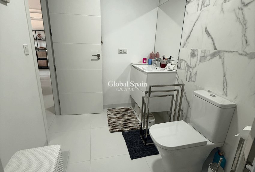 Revente - APPARTEMENT -
SAN MIGUEL DE SALINAS - Inland