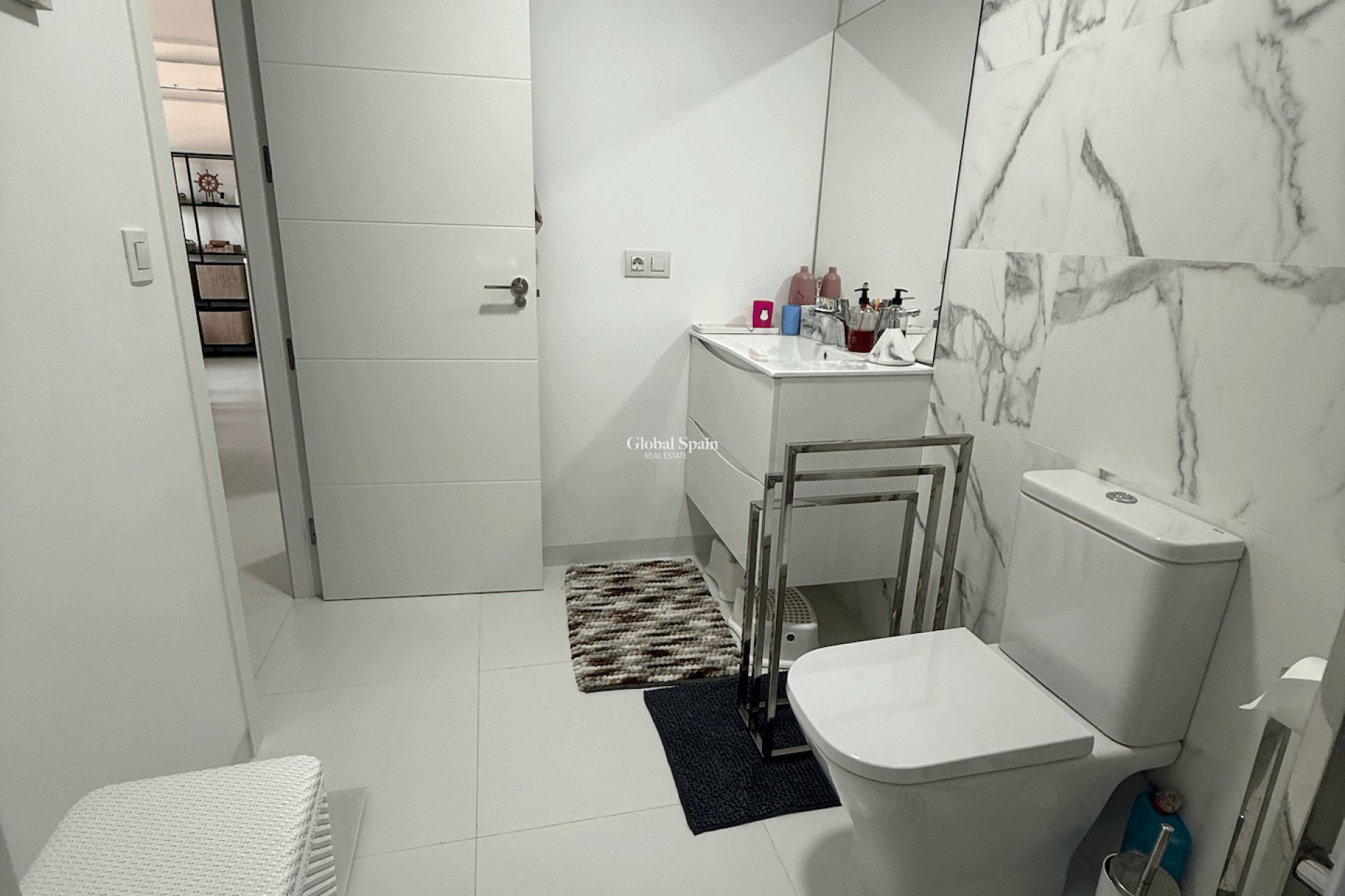 Revente - APPARTEMENT -
SAN MIGUEL DE SALINAS - Inland