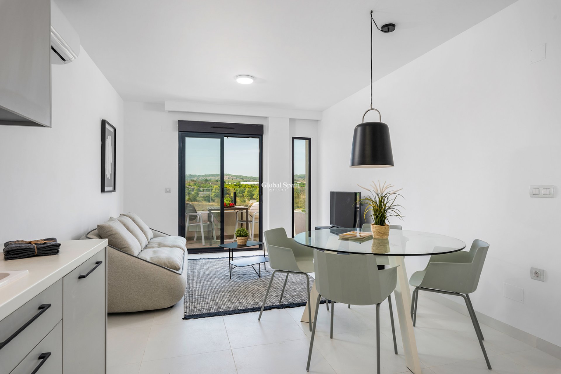 Revente - APPARTEMENT -
SAN MIGUEL DE SALINAS - Inland