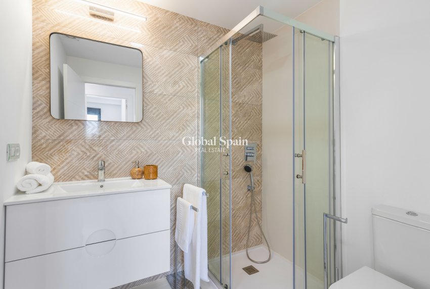 Revente - APPARTEMENT -
SAN MIGUEL DE SALINAS - Inland