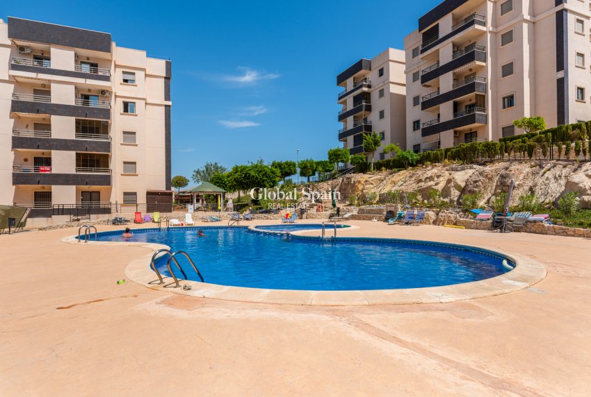 Revente - APPARTEMENT -
SAN MIGUEL DE SALINAS - Inland