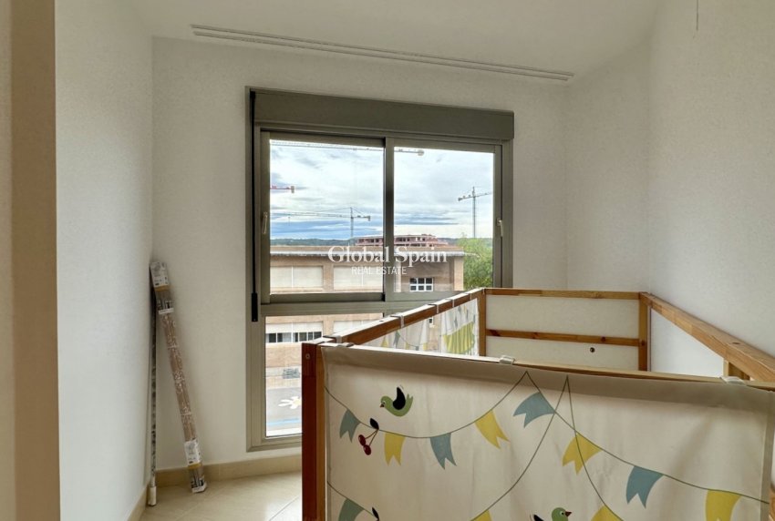 Revente - APPARTEMENT -
SAN MIGUEL DE SALINAS - Inland