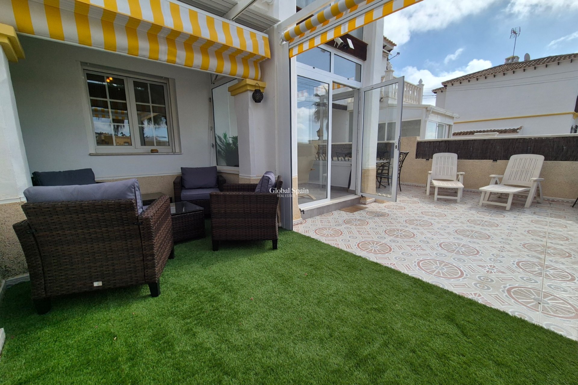 Revente - APPARTEMENT -
SAN MIGUEL DE SALINAS - Inland