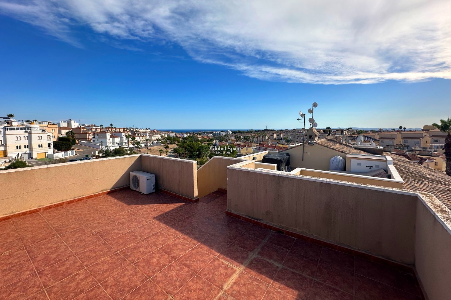 Revente - APPARTEMENT -
SAN MIGUEL DE SALINAS - Inland