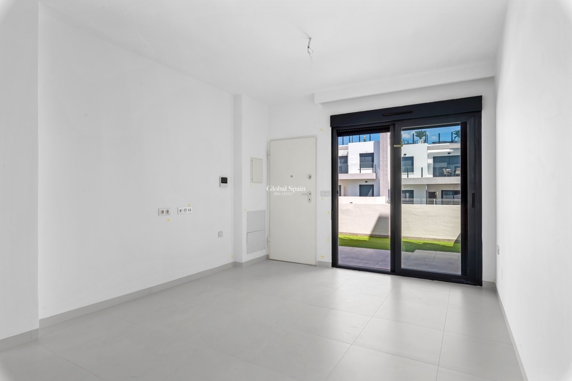 Revente - APPARTEMENT -
SAN MIGUEL DE SALINAS - Inland