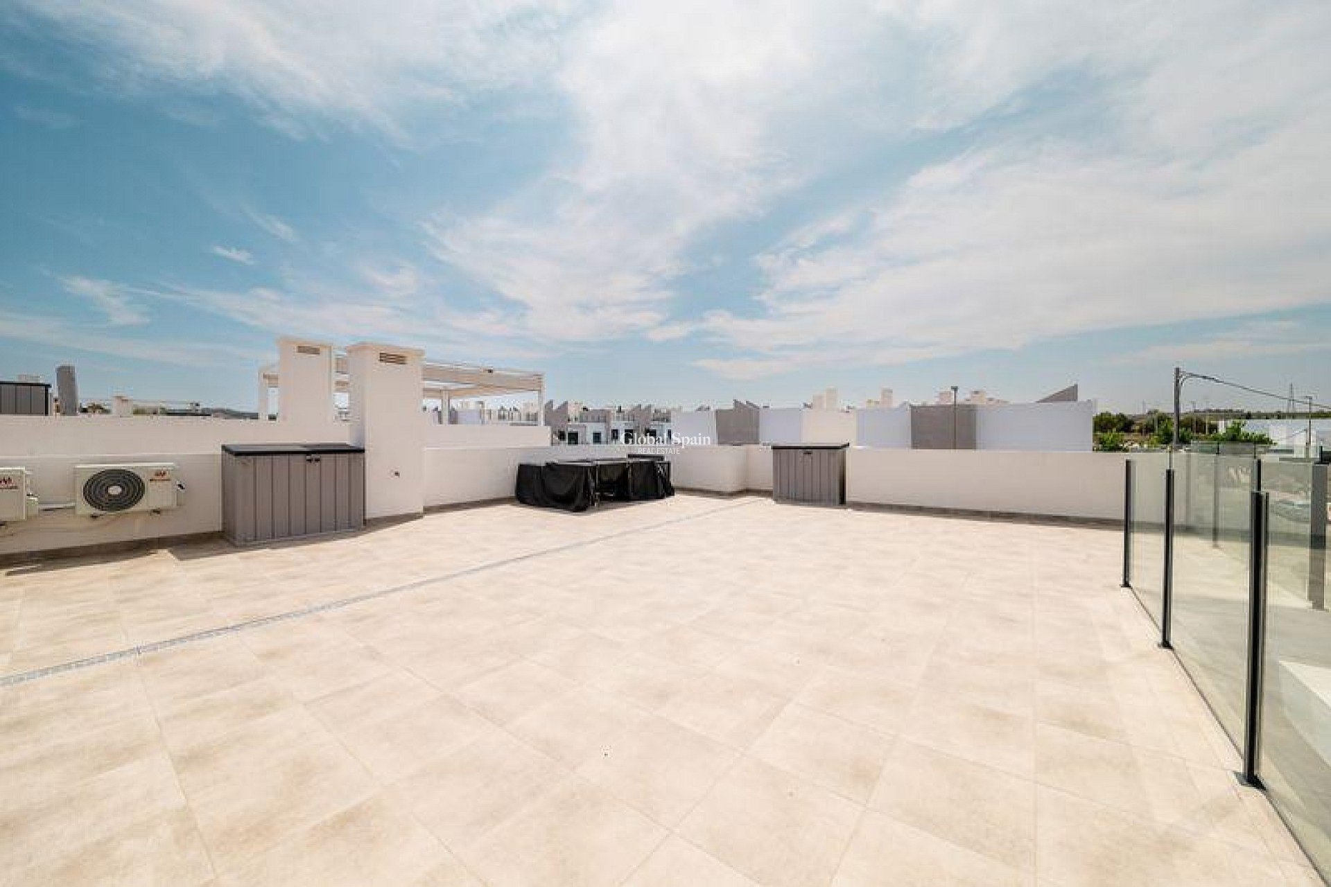 Revente - APPARTEMENT -
SAN MIGUEL DE SALINAS - Inland
