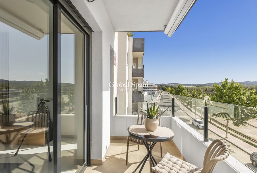 Revente - APPARTEMENT -
SAN MIGUEL DE SALINAS - Inland