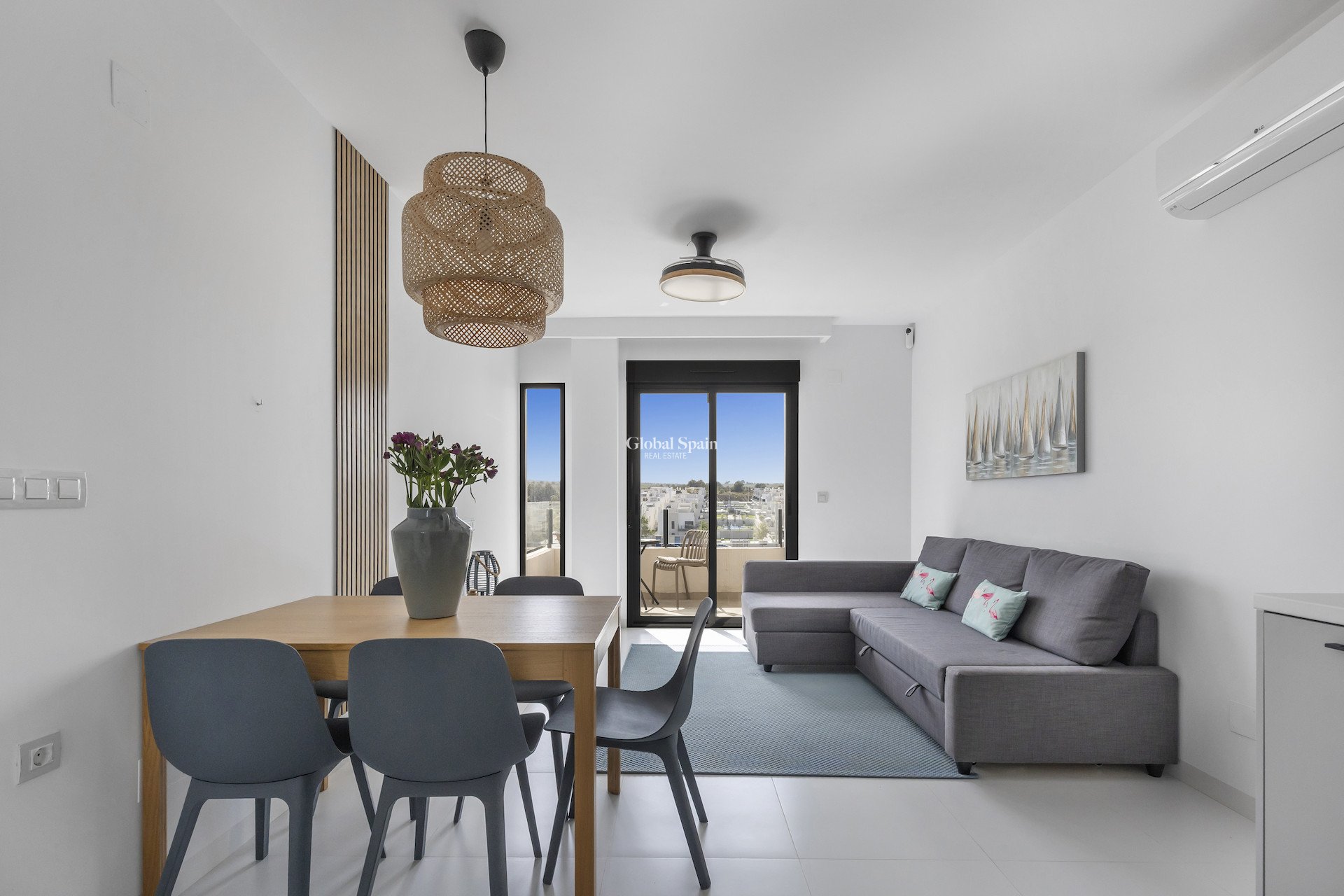 Revente - APPARTEMENT -
SAN MIGUEL DE SALINAS - Inland