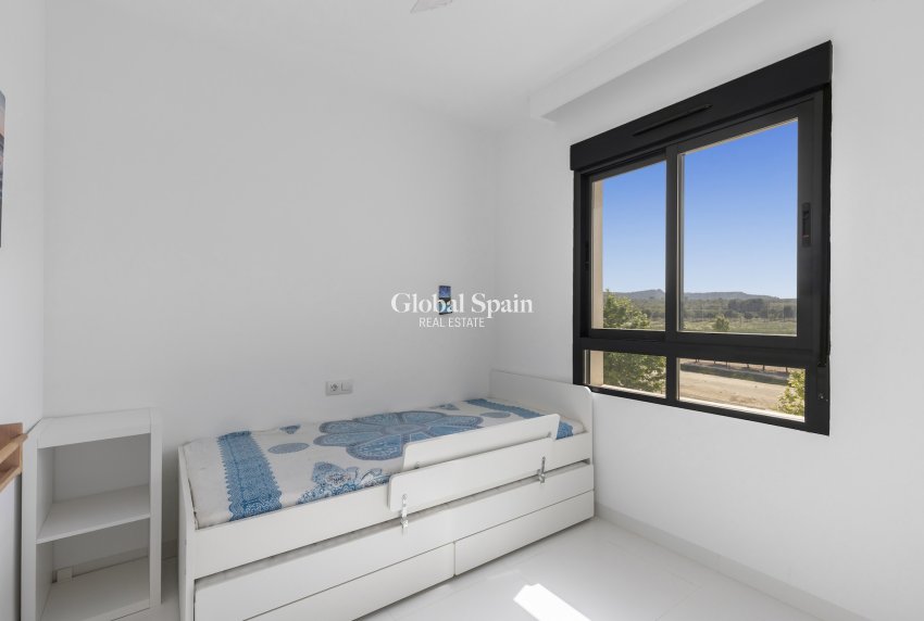 Revente - APPARTEMENT -
SAN MIGUEL DE SALINAS - Inland