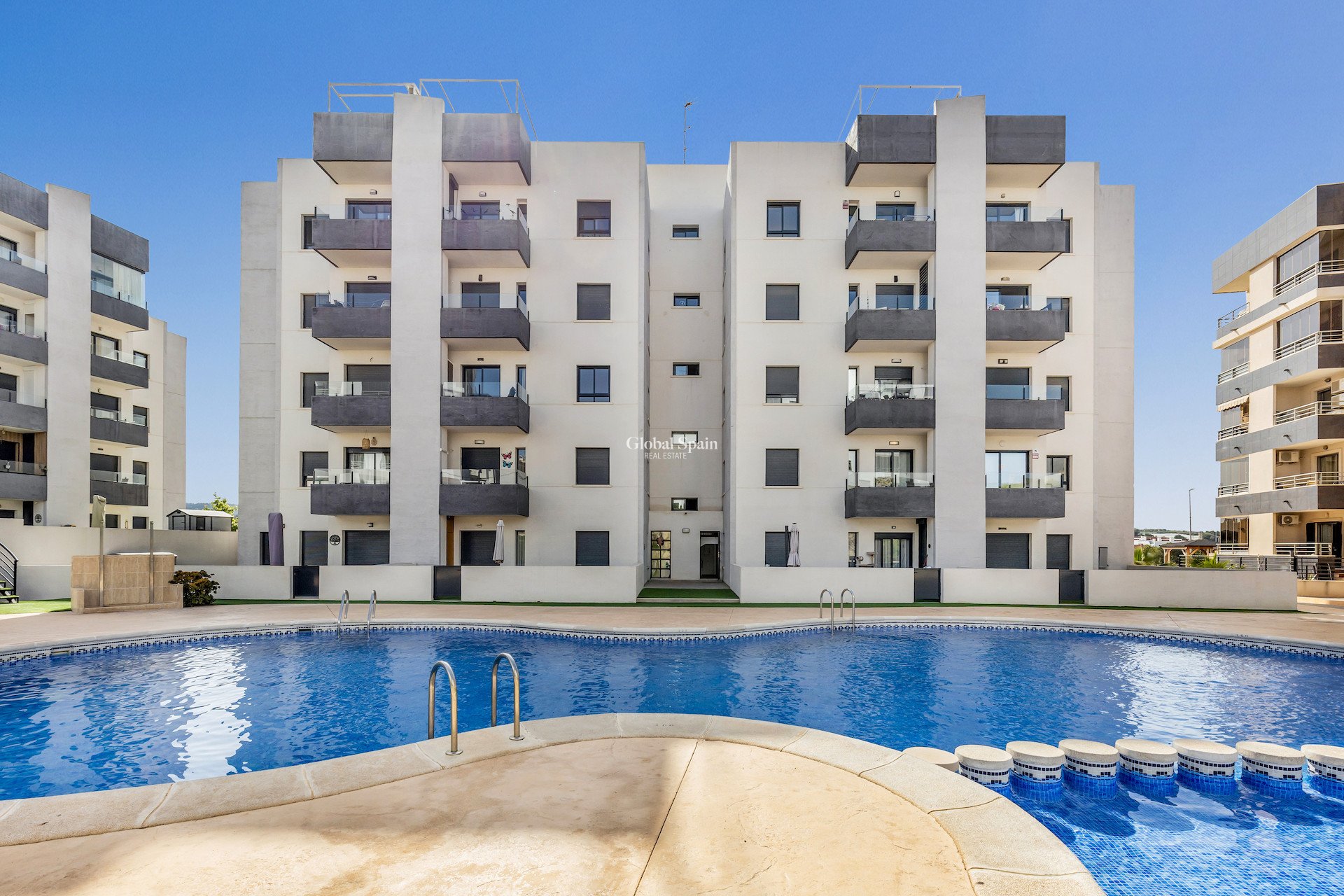 Revente - APPARTEMENT -
SAN MIGUEL DE SALINAS - Inland