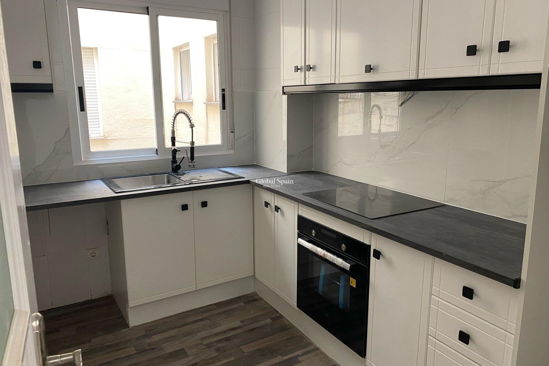 Revente - APPARTEMENT -
SAN MIGUEL DE SALINAS - Pueblo 9