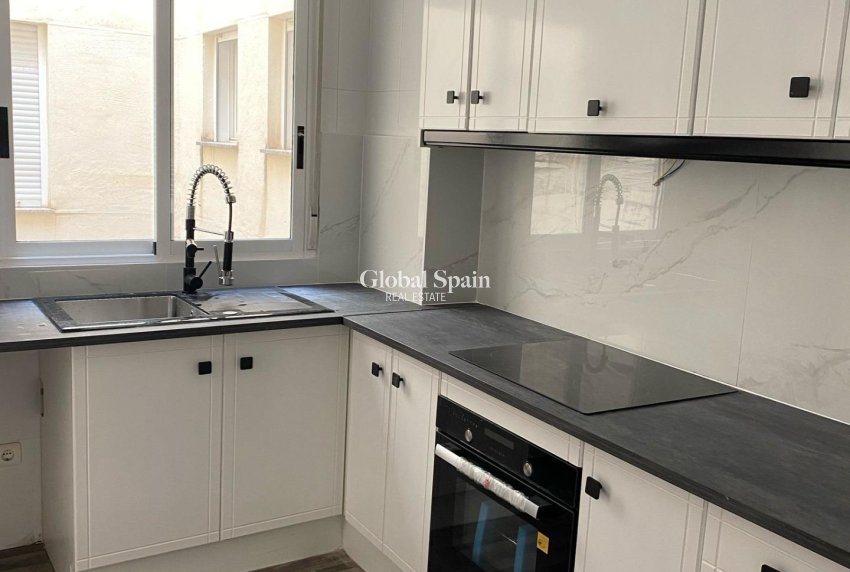 Revente - APPARTEMENT -
SAN MIGUEL DE SALINAS - Pueblo 9