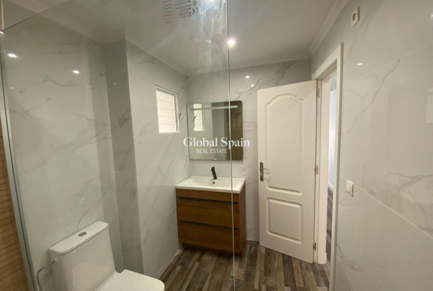 Revente - APPARTEMENT -
SAN MIGUEL DE SALINAS - Pueblo 9