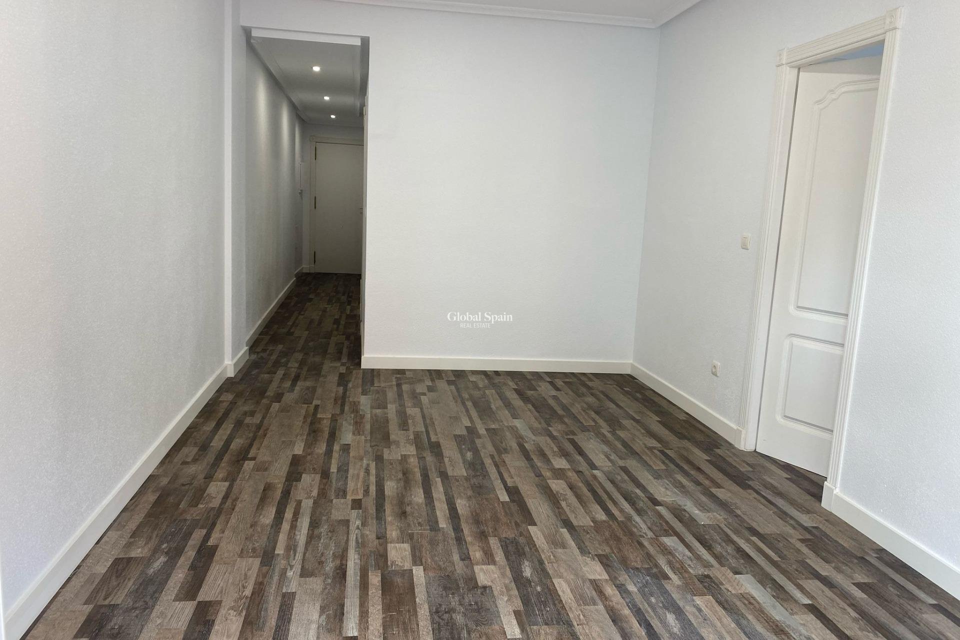 Revente - APPARTEMENT -
SAN MIGUEL DE SALINAS - Pueblo 9
