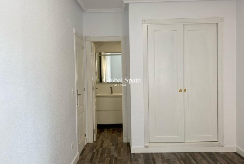 Revente - APPARTEMENT -
SAN MIGUEL DE SALINAS - Pueblo 9