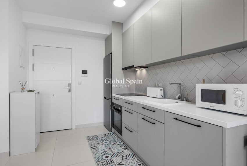 Revente - APPARTEMENT -
SAN MIGUEL DE SALINAS - San Miguel