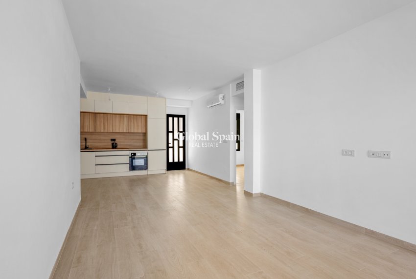 Revente - APPARTEMENT -
SAN MIGUEL DE SALINAS - San Miguel