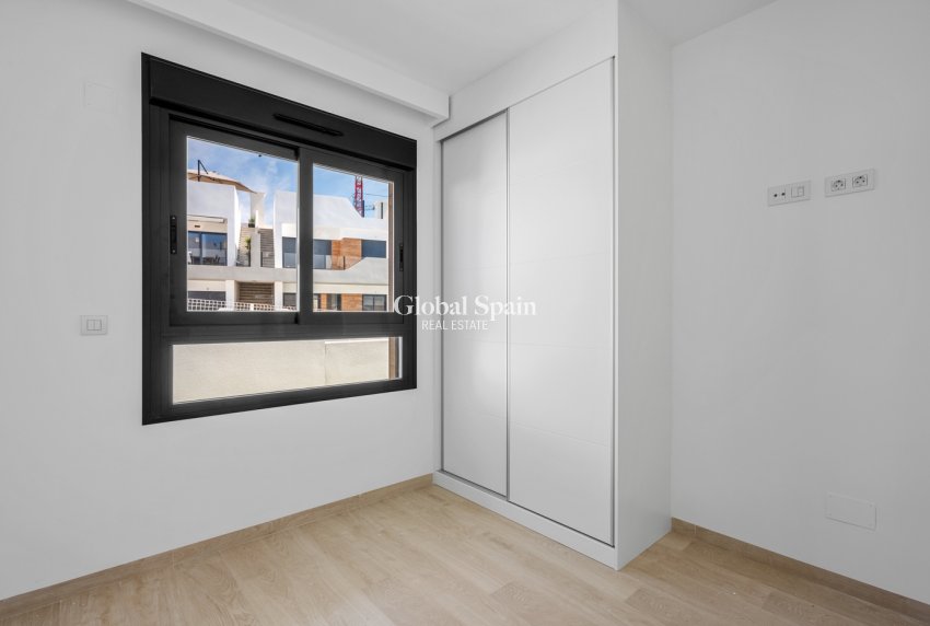 Revente - APPARTEMENT -
SAN MIGUEL DE SALINAS - San Miguel