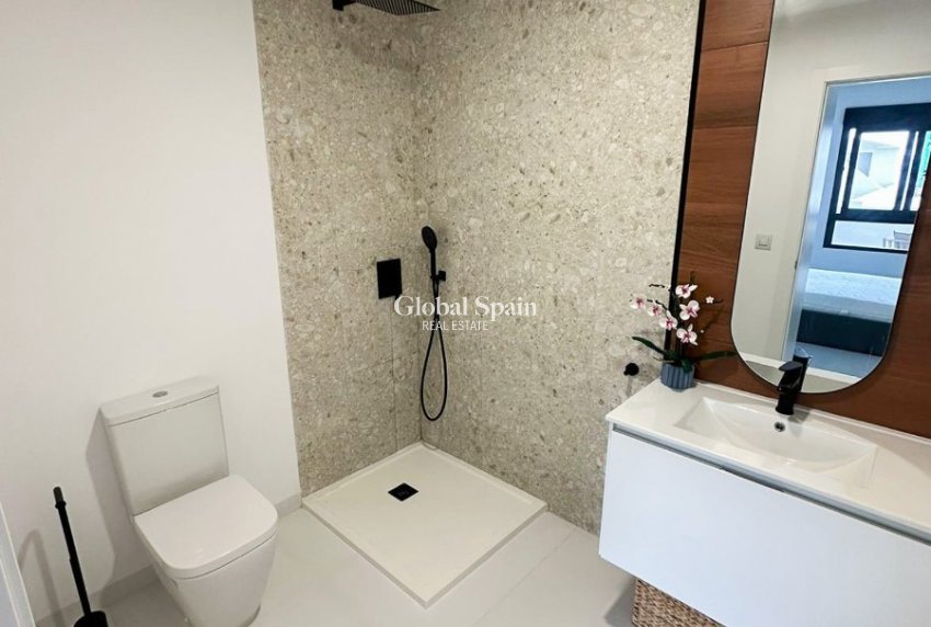 Revente - APPARTEMENT -
SAN MIGUEL DE SALINAS - Urbanizaciones