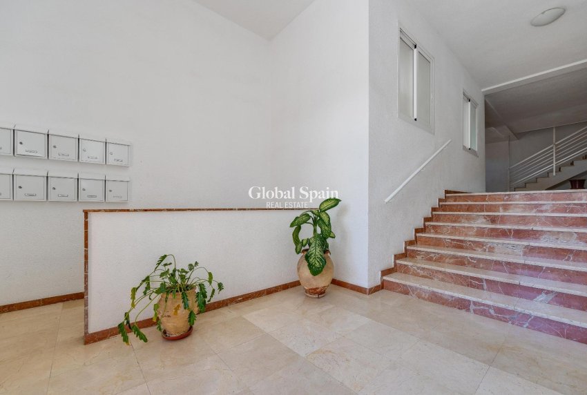 Revente - APPARTEMENT -
SAN PEDRO DEL PINATAR - Av. Dr Artero Guirao