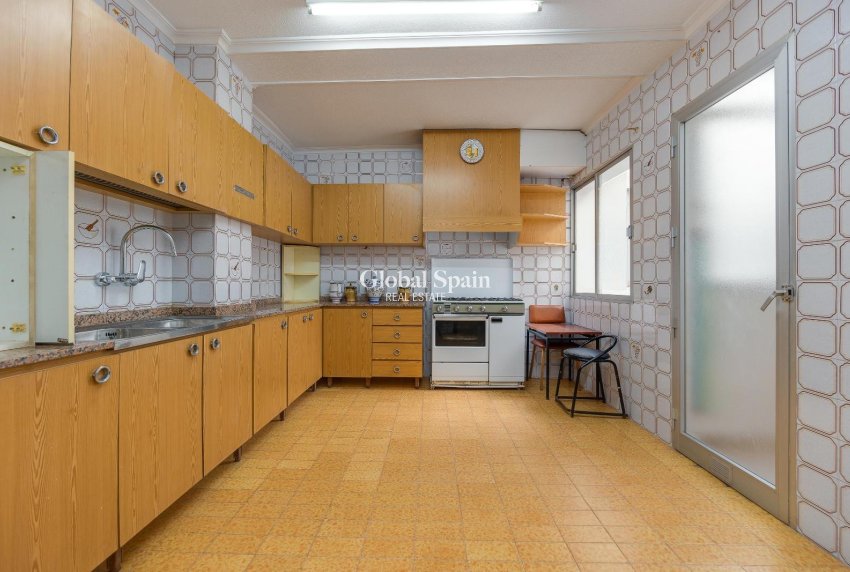 Revente - APPARTEMENT -
SAN PEDRO DEL PINATAR - Av. Dr Artero Guirao