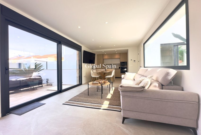 Revente - APPARTEMENT -
SAN PEDRO DEL PINATAR - CENTRO