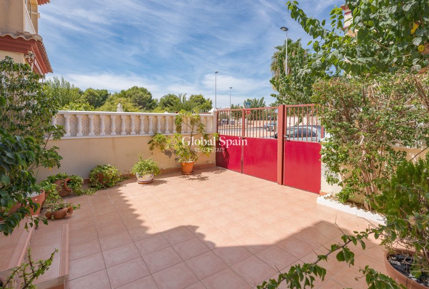Revente - APPARTEMENT -
SAN PEDRO DEL PINATAR - Costa Calida