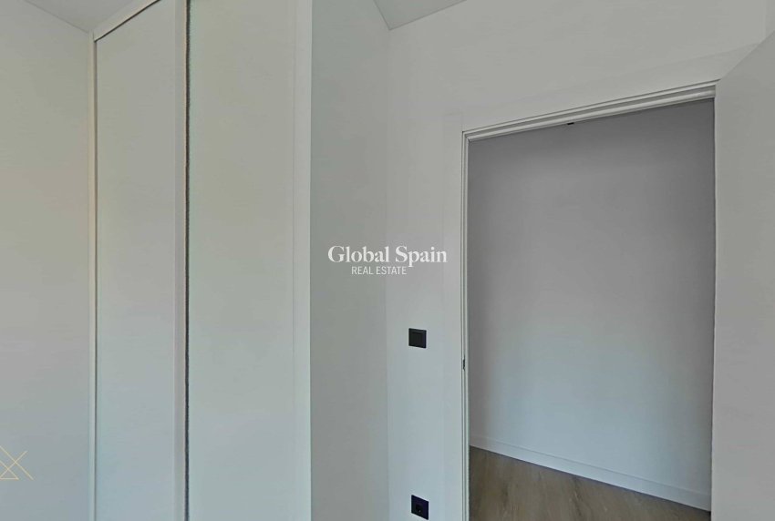 Revente - APPARTEMENT -
SAN PEDRO DEL PINATAR - Lo pagan