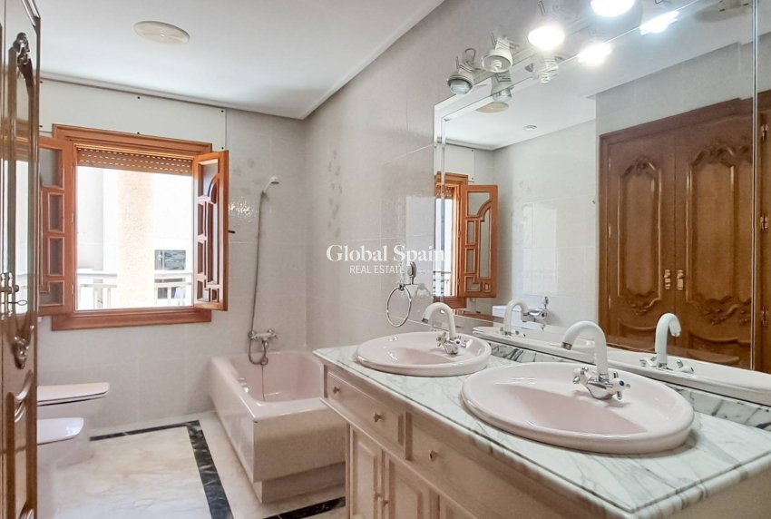 Revente - APPARTEMENT -
SAN PEDRO DEL PINATAR - Lo pagan