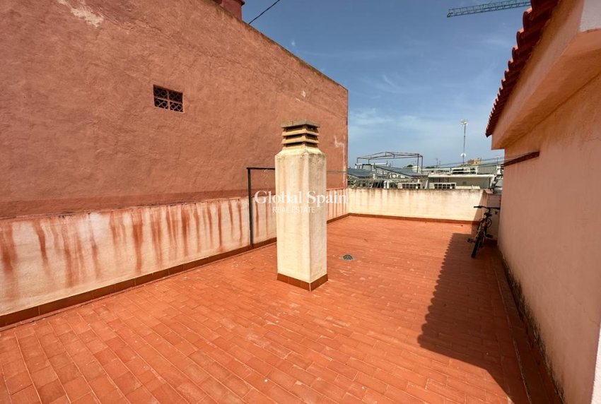 Revente - APPARTEMENT -
SAN PEDRO DEL PINATAR - Lo pagan