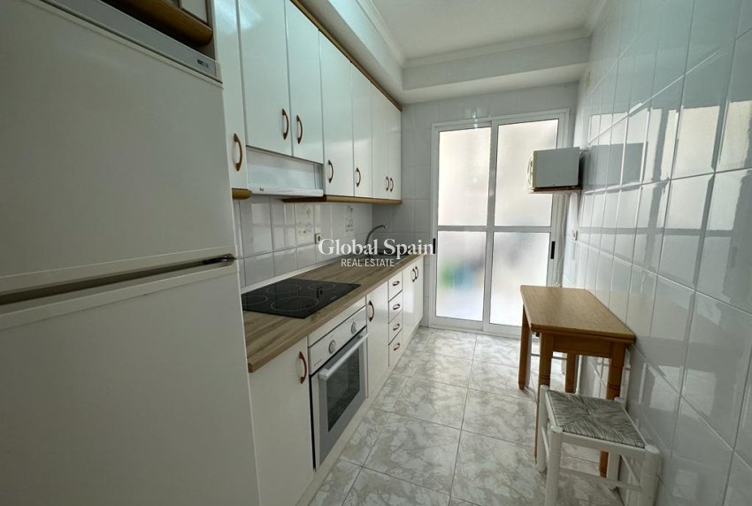 Revente - APPARTEMENT -
SAN PEDRO DEL PINATAR - Lo pagan