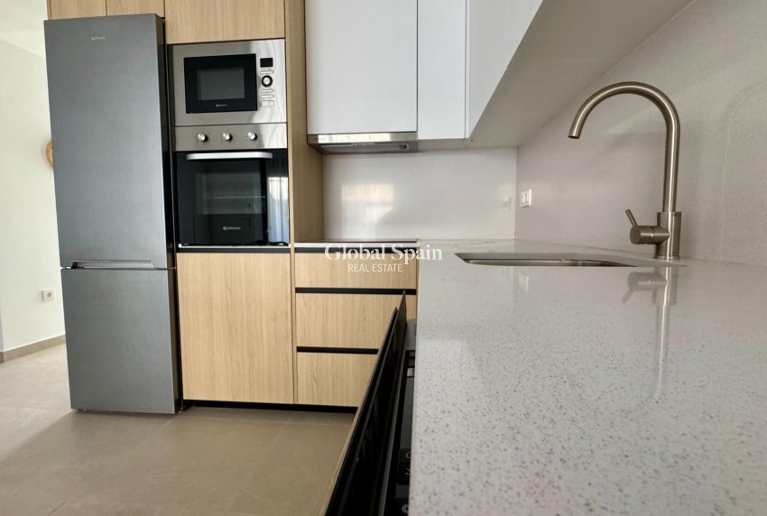 Revente - APPARTEMENT -
SAN PEDRO DEL PINATAR - Lopagán