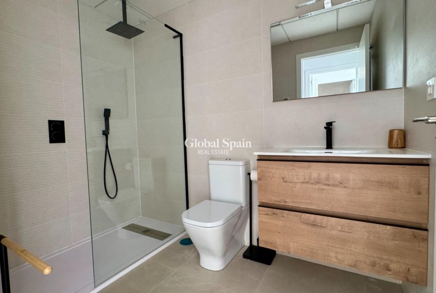 Revente - APPARTEMENT -
SAN PEDRO DEL PINATAR - Lopagán