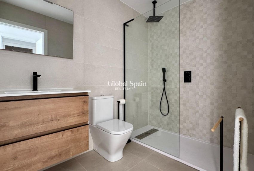 Revente - APPARTEMENT -
SAN PEDRO DEL PINATAR - Lopagán