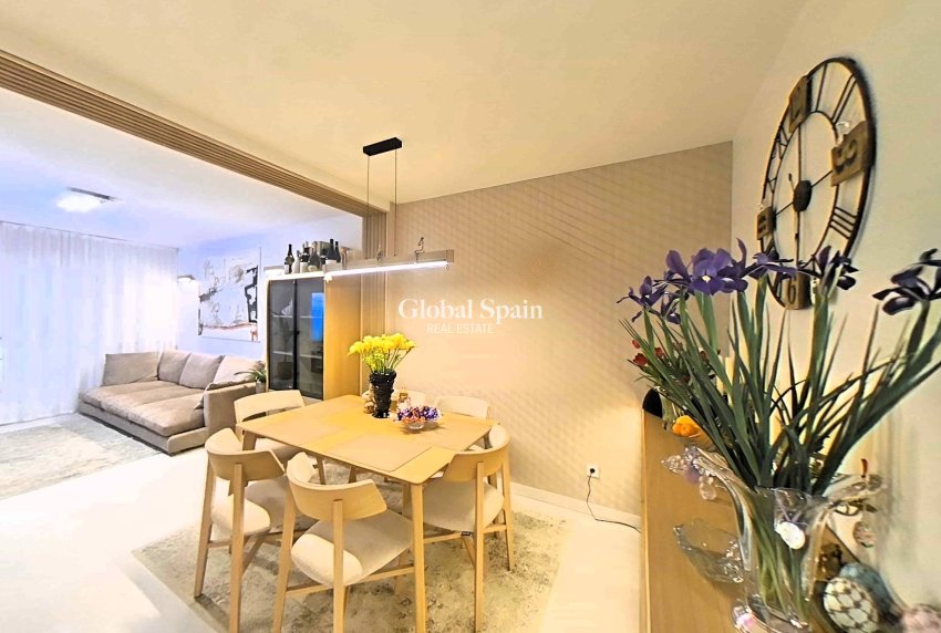 Revente - APPARTEMENT -
SAN PEDRO DEL PINATAR - Villananitos