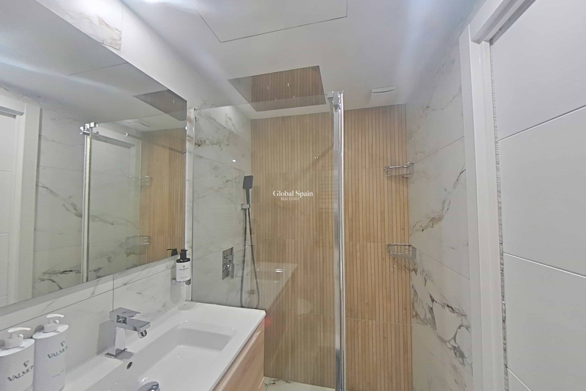 Revente - APPARTEMENT -
SAN PEDRO DEL PINATAR - Villananitos