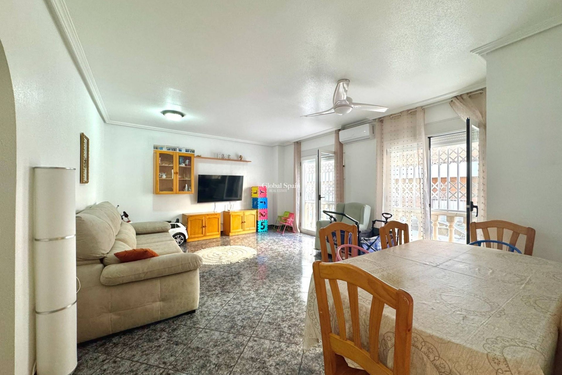 Revente - APPARTEMENT -
SAN PEDRO DEL PINATAR - Villananitos
