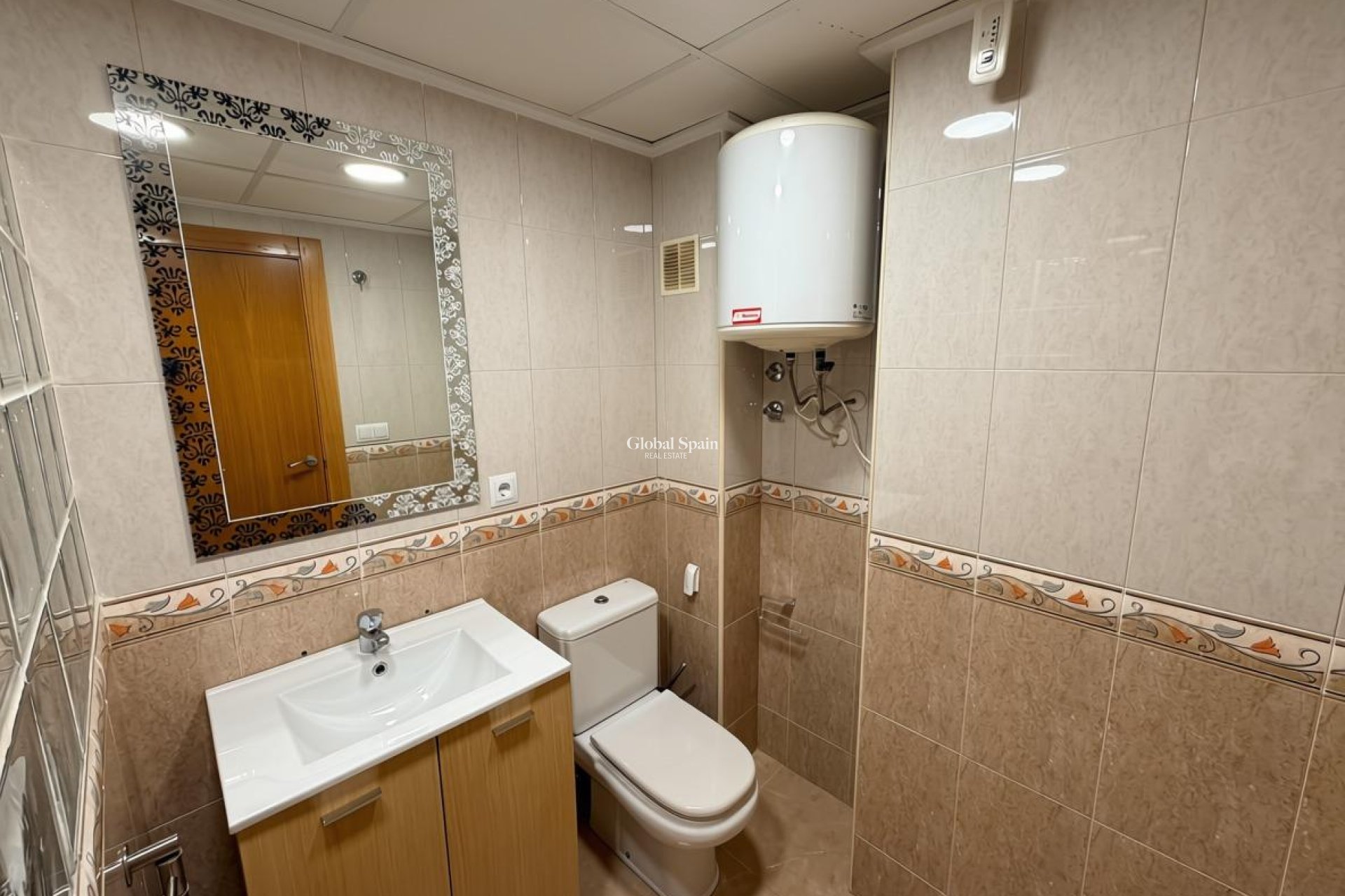Revente - APPARTEMENT -
SAN PEDRO DEL PINATAR - Villananitos