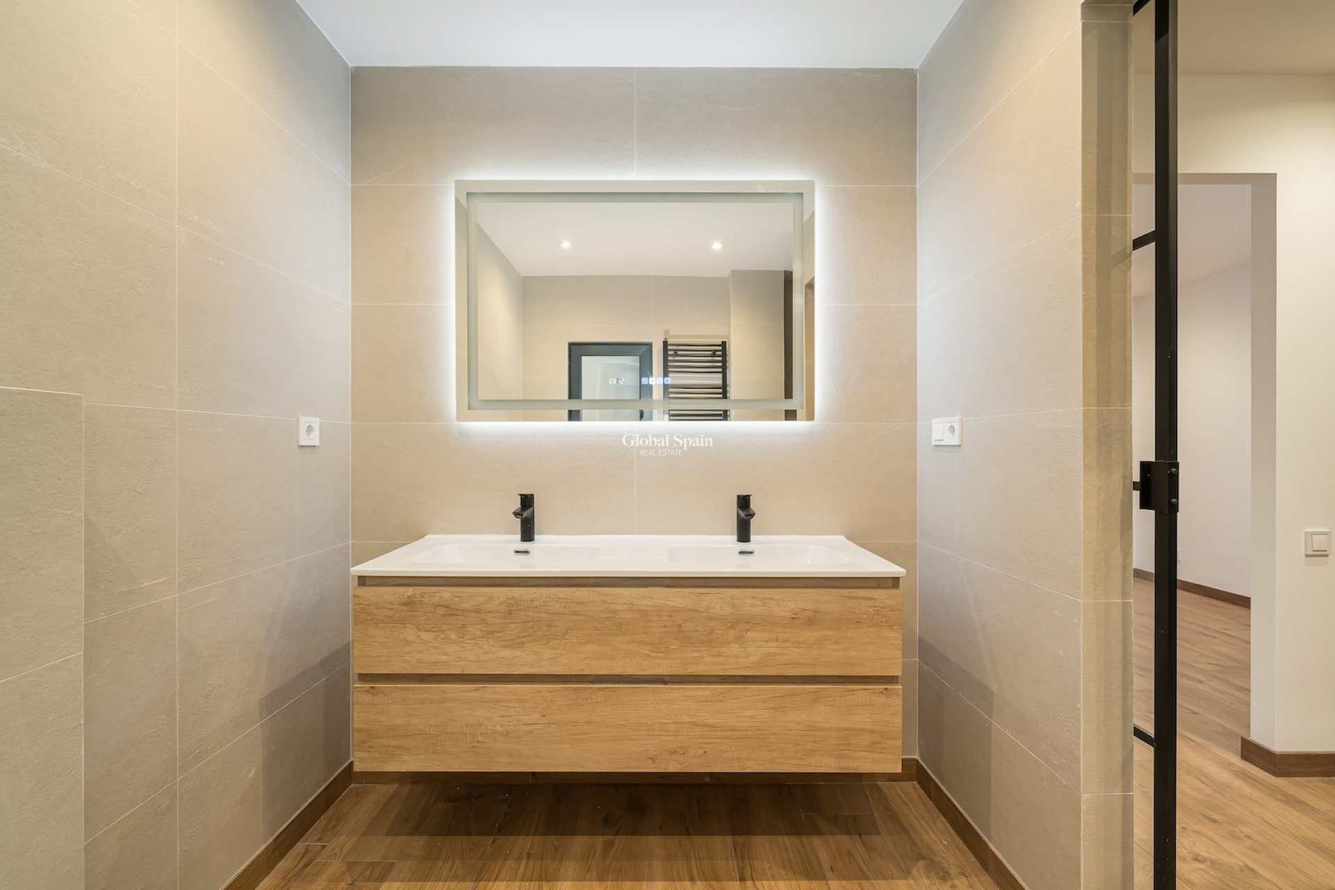 Revente - Appartement -
Santa Catalina - optional location detail