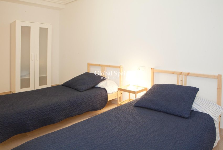 Revente - APPARTEMENT -
SANTA POLA - Centro