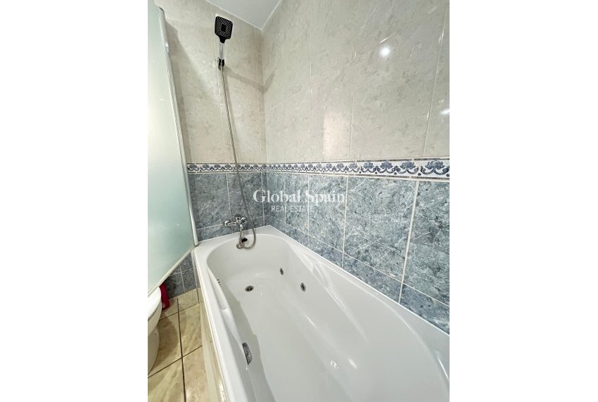 Revente - APPARTEMENT -
SANTA POLA - Costa Blanca