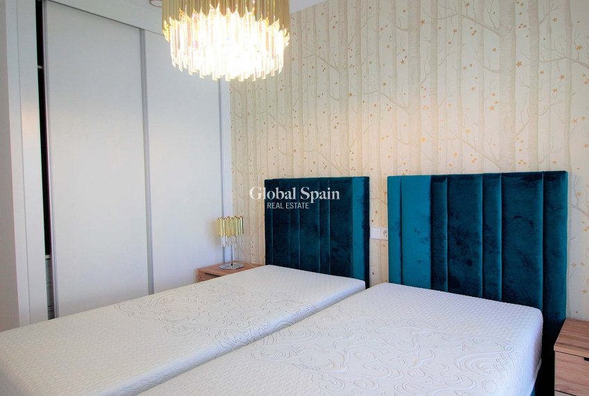 Revente - APPARTEMENT -
SANTA POLA - Costa Blanca